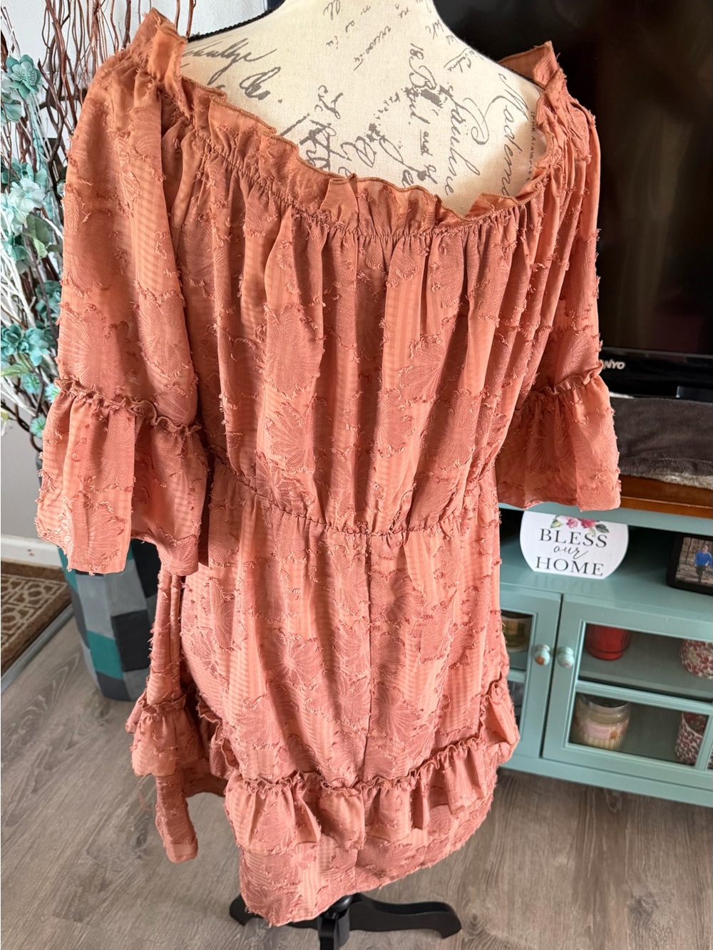 143 Story By Line Up Rust Textured Midi Dress with Ruffle Details XL - Picture 2 of 4
